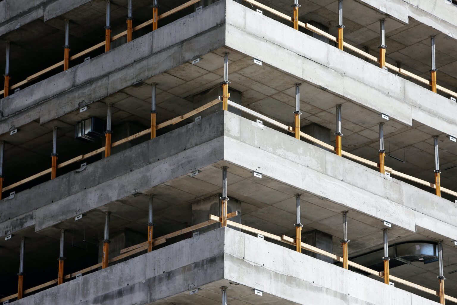 Concrete Building 1536x1024 